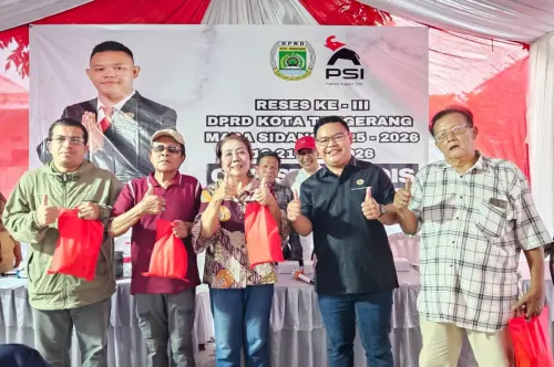 Christian Lois Tampung Aspirasi Penanganan Banjir dan Infrastruktur Warga Cipondoh Makmur