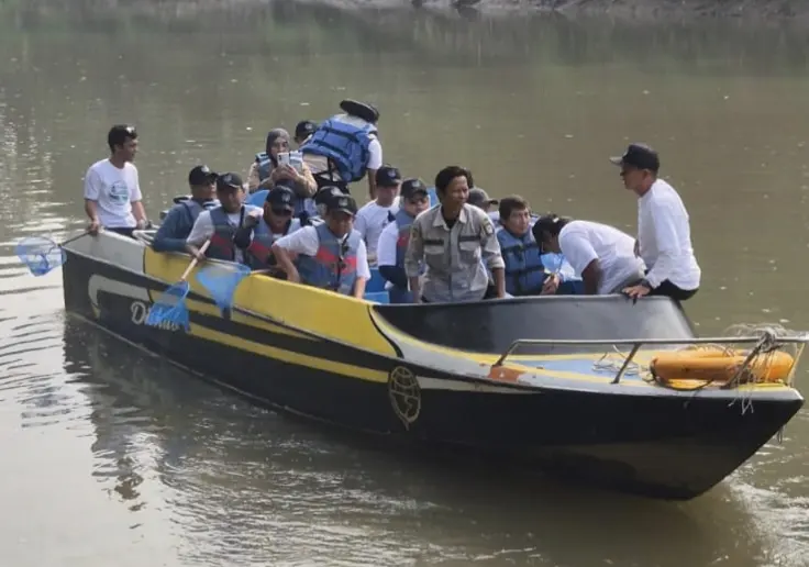 PT IKPP Tangerang Dukung Clean Up Cisadane 2026, Angkat 8,5 Ton Sampah