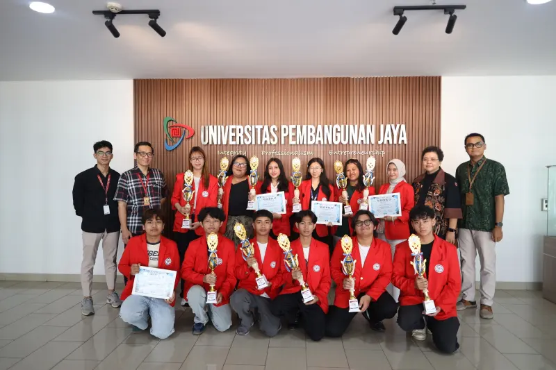 Empat Mahasiswa UPJ Siap Wakili Banten di PEKSIMINAS 2026 Setelah Raih 11 Penghargaan