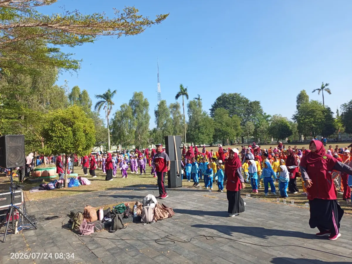 Meriahkan Milad & Hari Anak Nasional, Ribuan Anak PAUD 'Aisyiyah se Kabupaten Tegal Ikuti Senam Bersama