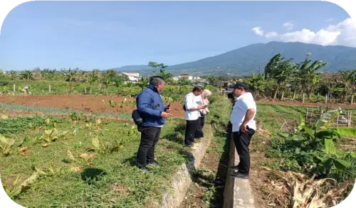 Antisipasi Dampak Kemarau, Tim UPTD Infrastruktur Irigasi Kelas A Wilayah III Dampingi Bidang Irigasi dan SDA DPU Survey Jaringan irigasi