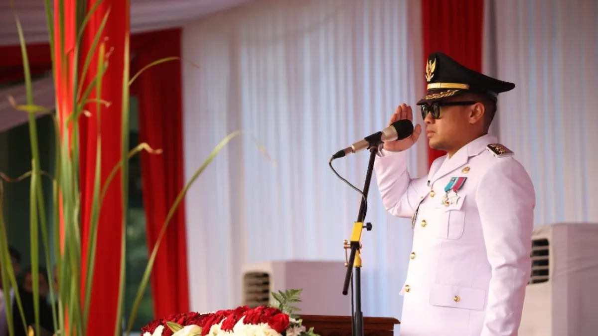 Penurunan Bendera HUT ke-81 RI, Pilar Tekankan Generasi Muda Jadi Harapan Tangsel