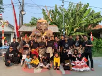 Pemuda Shruank Kabupaten Tegal Bawa Wayang Satir, Sindir Pemimpin di Karnaval HUT RI
