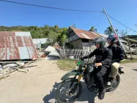 Akses Sulit, Wapres Gibran Nekat Naik Motor Temui Warga Kampung Waso