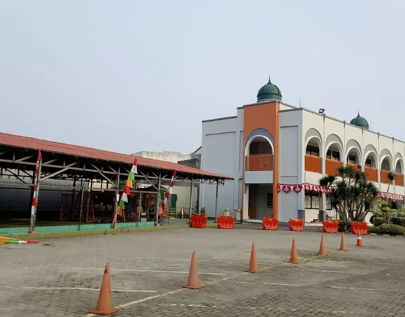 Penjelasan Pagar Kawat di TKIP dan SDIP Pamulang;  untuk Ciptakan Rasa Aman dan Nyaman Kegiatan KBM