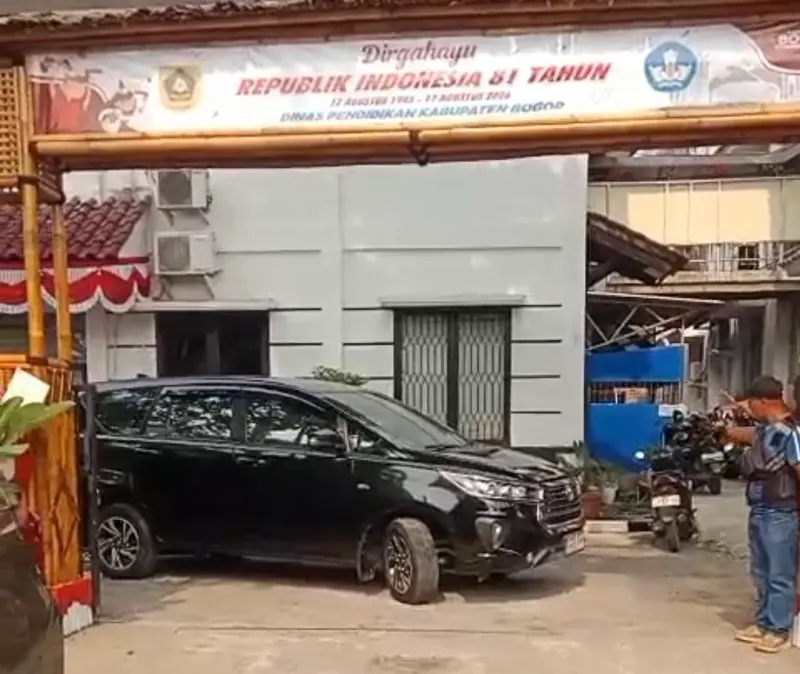 Dua Hari KPK Obok-Obok Tiga Kantor Pemkab Bogor, Dokumen dan Dua Koper Dibawa