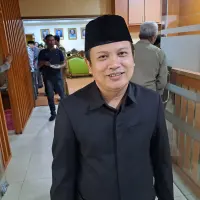 Wakil Ketua DPRD Turidi Susanto Imbau Warga Waspada Abu Vulkanik