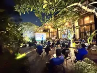 Aviary Hotel Bintaro Tebar Promo Nobar, Pecinta Bola Diajak Seru-seruan di Starling Garden
