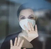 Bukan Cuma Saat Sakit, Ini Momen Tepat Pakai Masker Menurut WHO dan Dokter RS Sari Asih Bintaro