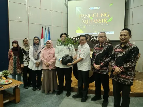 DLH Tangsel dan UIN Jakarta Bersinergi Ajak Mahasiswa Peduli Lingkungan