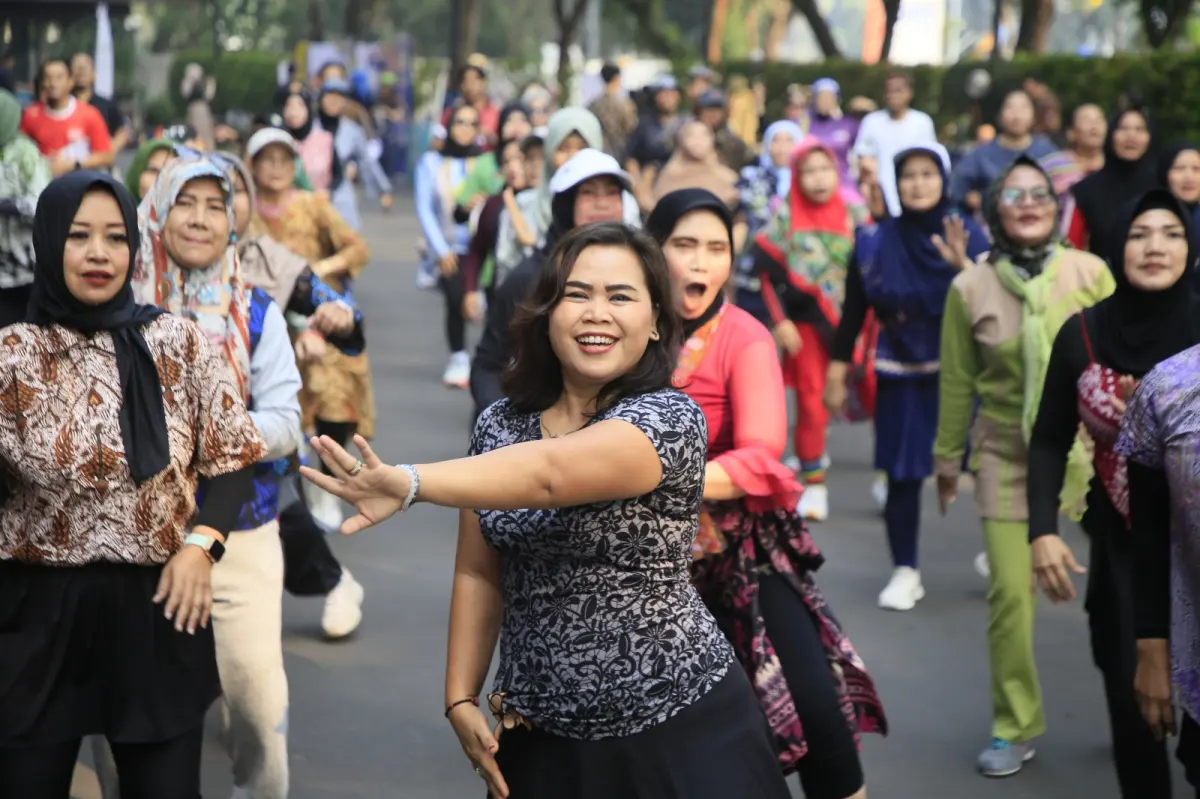 Batik Jadi Gaya Hidup, Santika Premiere Bintaro Semarakkan Hari Batik Nasional