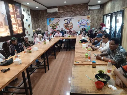 Asyari Usman Berbagi Pengalaman bareng IMO-Indonesia Sumut, Wartawan Ditantang Berani Membela Kebenaran