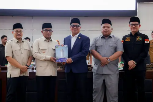 Andra Soni Suntik Rp163,4 Miliar ke Jamkrida Banten, UMKM Dibidik Makin Moncer
