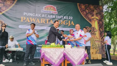 HUT ke-22 PAWARTA, Warga Yogyakarta Tumpah Ruah di TMII