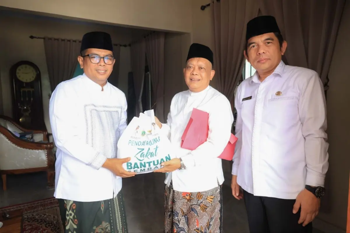 Puncak Hari Santri, Andra Soni Matangkan Pergub Pemberdayaan Pesantren