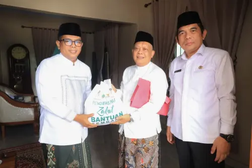 Puncak Hari Santri, Andra Soni Matangkan Pergub Pemberdayaan Pesantren