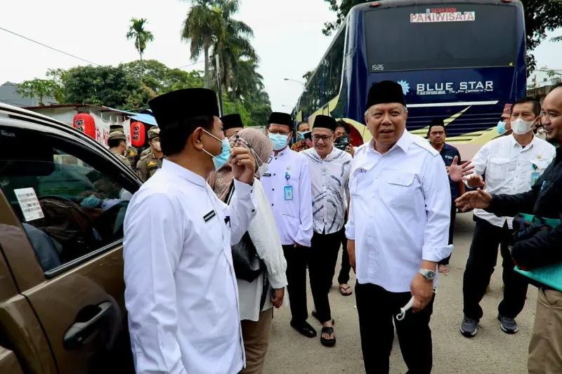 Benyamin Sambut Kepulangan Jemaah Haji Kota Tangerang Selatan