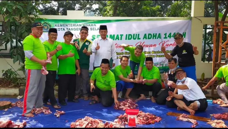 Kemenag Tangsel Sembelih Puluhan Hewan Kurban