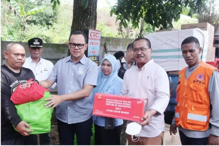Bima Arya Tinjau Lokasi Longsor di Margabhakti