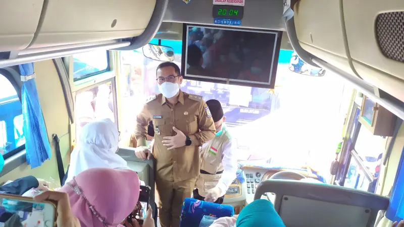 Jamaah Haji Kloter 25 JKG Tangsel Disambut Wakil Walikota  Pilar Saga Ichsan