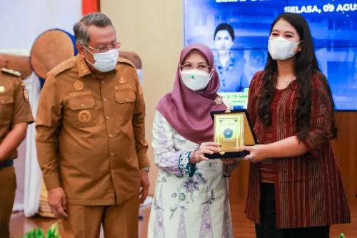 Kembangkan UP2K, Kahiyang Ayu Bersama TP PKK Kota Medan Lakukan Studi Tiru ke Kota Tangsel