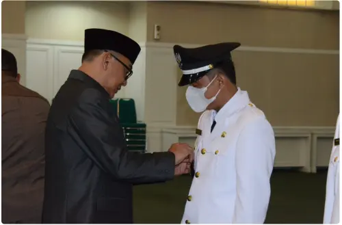 Plt. Bupati Bogor Lantik Dua Kades Terpilih, Jalankan Amanah Dengan Baik