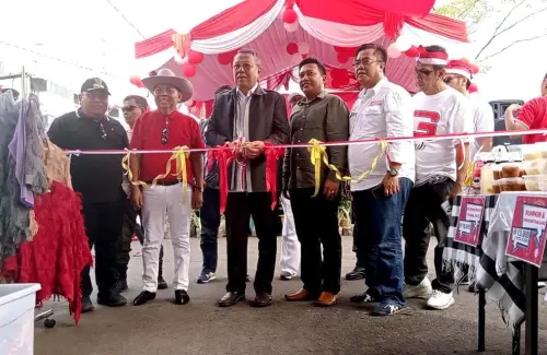 Rayakan HUT RI Ke 77, Benyamin Bergembira Bareng Warga Villa Bintaro Regency