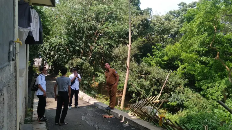 Respon Cepat Ancaman Longsor di Cirendeu, BBWS Tinjau Lokasi