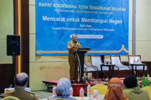 BPS Tangsel Gelar Rakor Regsosek 2022, Walikota, Data Penting Supaya Tak Salah Sasaran