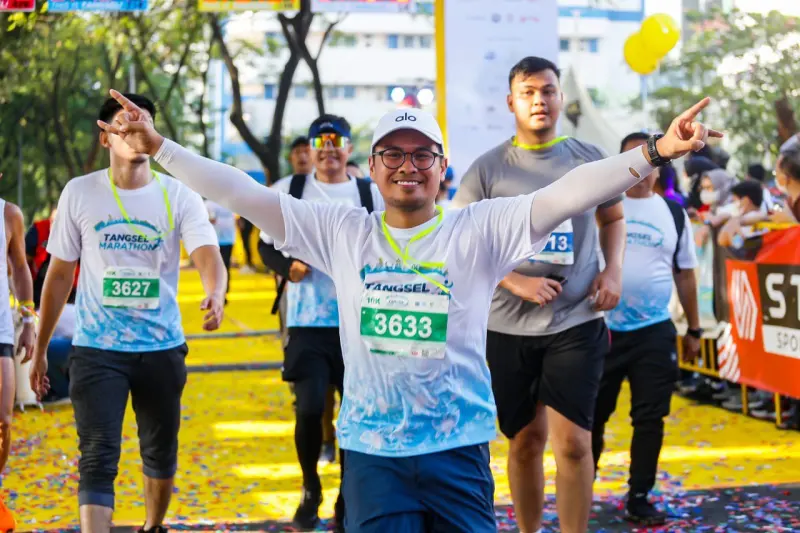 Pilar dan Bima Arya Ramaikan Tangsel Marathon 2022