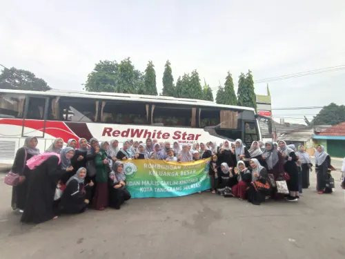 Pengingati Maluid Nabi Muhammad SAW, Ratusan Jamaah BMT KQ Tangsel  Ziarah Akbar ke Syekh Quro dan Syekh Bentong
