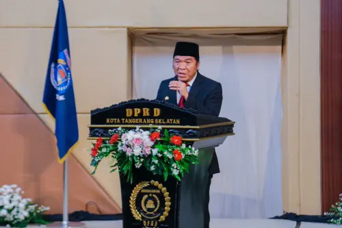 Rapat Paripurna HUT Kota Tangsel, Pj.Gubernur Al Muktabar Minta Soal Kemiskinan Diselesaikan