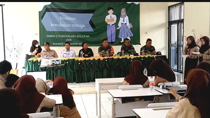 Topik Kenakalan Remaja Jadi Pembahasan Hangat Dalam Seminar di SMK Negeri 2 Tangsel