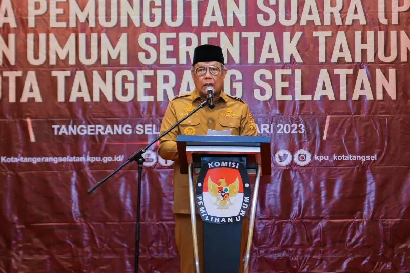 Walikota Benyamin Hadiri Pelantikan 162 Anggota PPS se-Tangsel