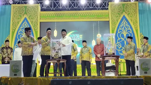 Pondok Aren Juara Umum MTQ XIV, Disambut Kembang Api Sampai Camat Diarak
