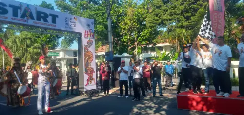Peringati HPN Ke-77, Dari Mulai Sunatan Massal, Jalan Santai Hingga Deklarasi Damai Pencak Silat, Dihadiri  Walikota Kediri