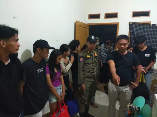 Sarang Prostitusi Online Di Pamulang dan Serpong Digrebek Satpol PPÂ 