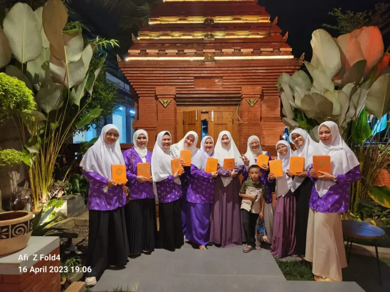 Wanita Islam Kolaborasi&nbsp; Kebaikan,&nbsp;Santuni Yatim &amp; Dhuafa di Dua Wilayah&nbsp;<br>