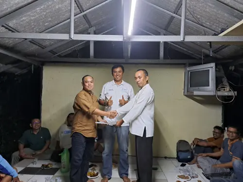 Dipilih  Secara  Demokrasi,  Jabatan RT 04 BCA Mengalir ke Arry M
