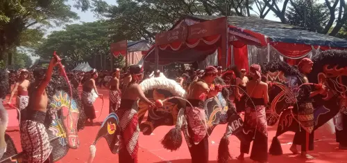Festival Jaranan Jawa Tampil di Simpang Lima Gumul