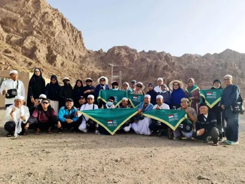 Jamaah Haji Mandiri Kloter 10 JKG Tangsel, Kunjungi Percetakan Alquran dan Jabal Magnet