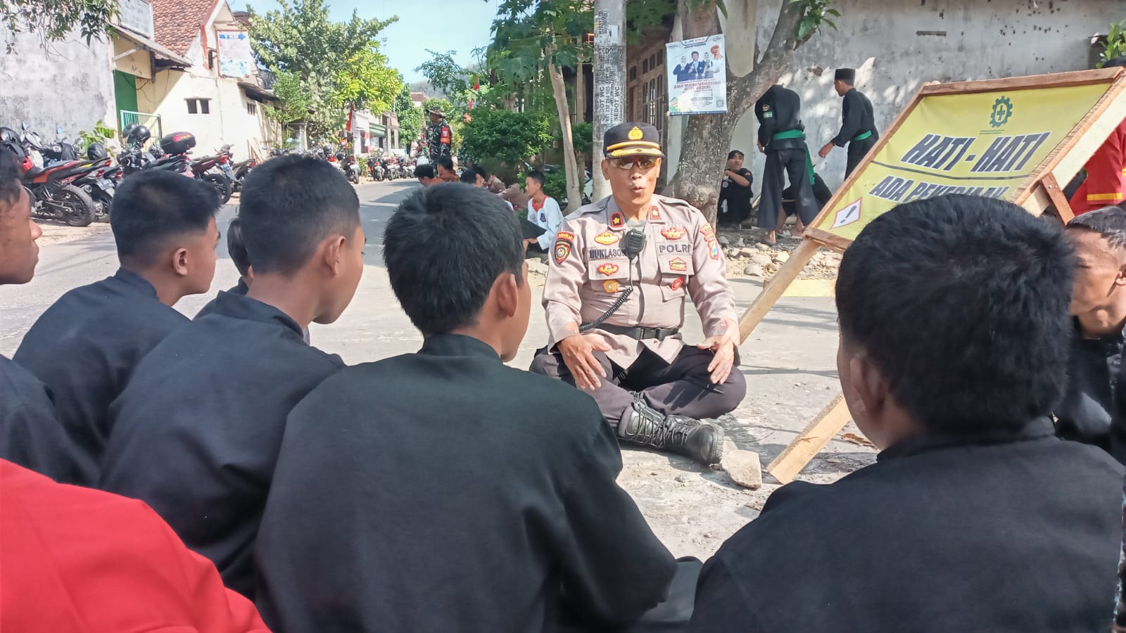 Polsek Mojoroto Kenalkan Program Tahu Diri Bareng Pesilat