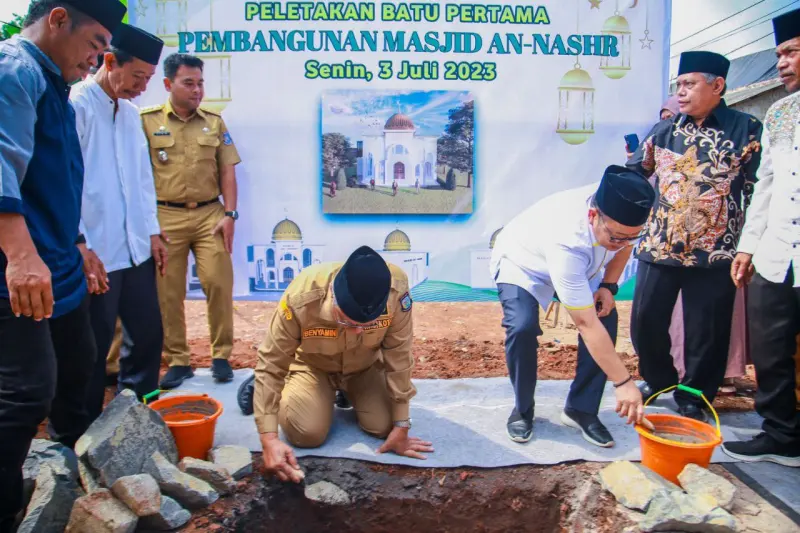 Masjid An-Nashr Cadasmapar Setu Mulai Dibangun, Orang Nomor Satu di Tangsel Letakkan Batu Pertama