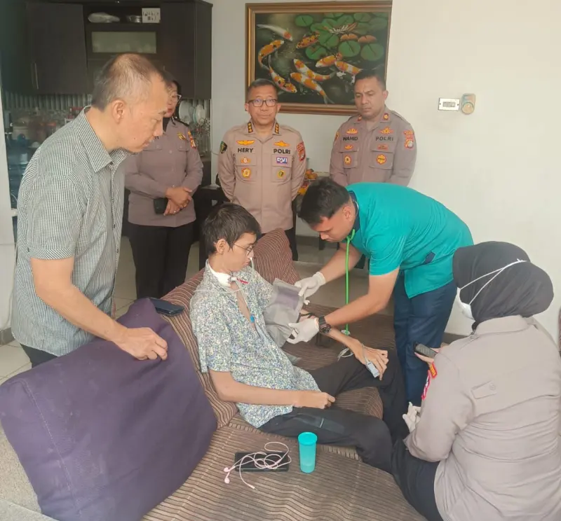 Uluran Tangan Jenderal Sigit Kepada Mahasiswa Korban Jeratan Kabel Optik