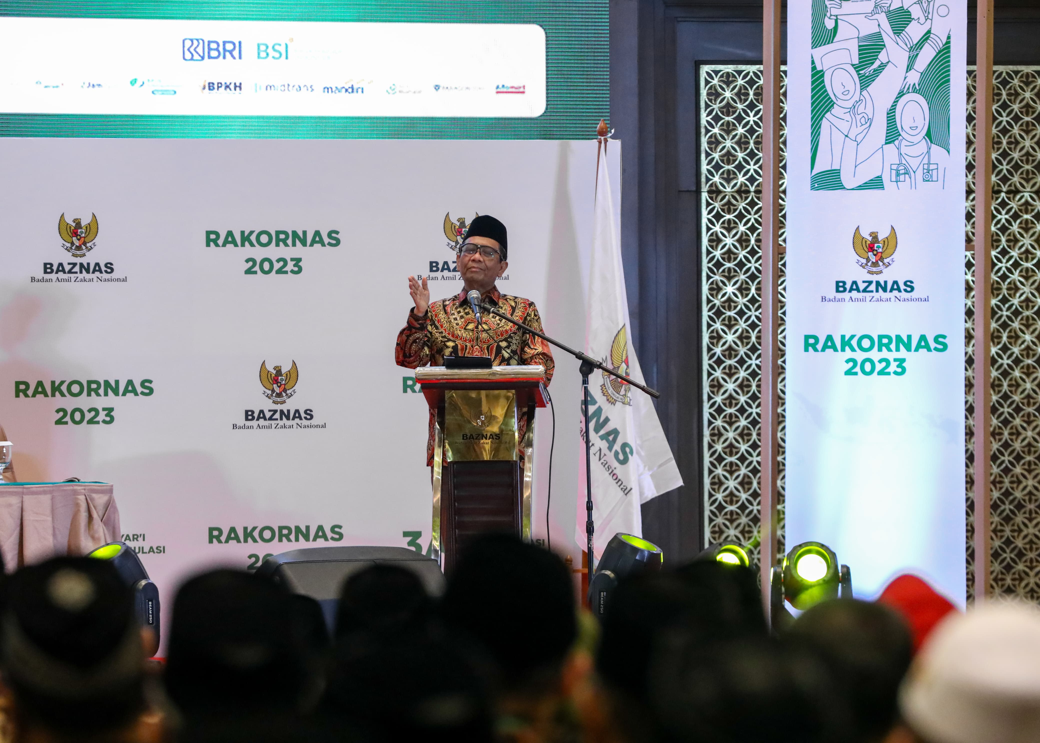 Menko Polhukam Mahfud MD Ajak BAZNAS Bangun Daerah Perbatasan
