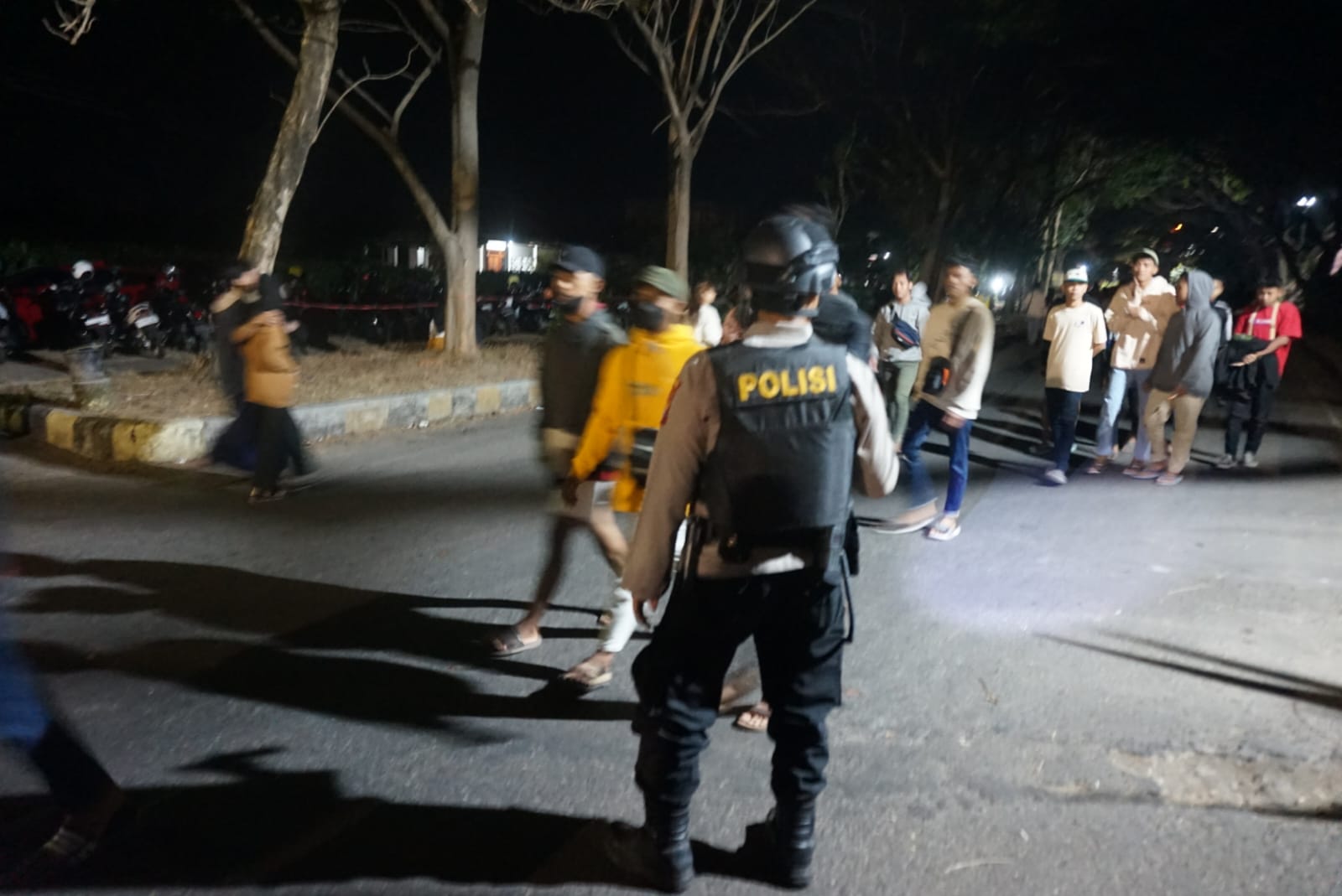 Petugas Gabungan Antisipasi Kericuhan Konser GOR Jayabaya Kediri