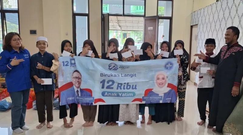 HUT PAN Ke 25, Caleg Melania Desi Nuryatmi Salurkan Bantuan Yatim Piatu