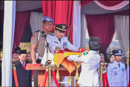 Inspektur Upacara HUT RI ke-78, Camat Pamulang Kobarkan Semangat Membangun Wilayah