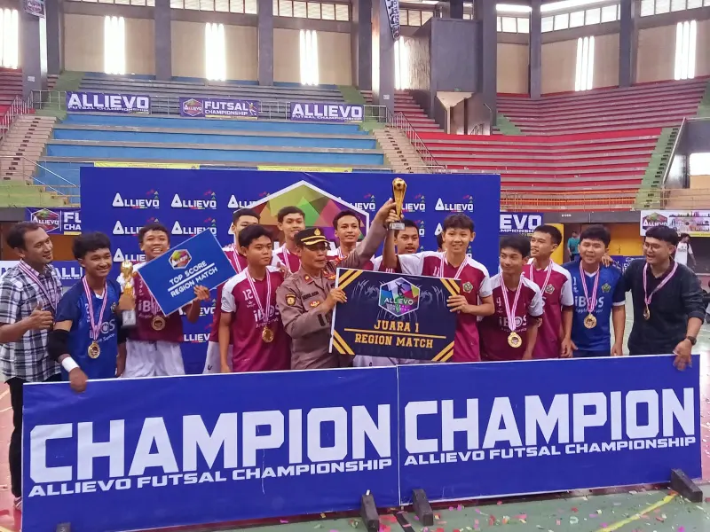 Jajaran Polsek Mojoroto Ciptakan Kondusifitas Selama Kompetisi Futsal Allievo Championship Berlangsung