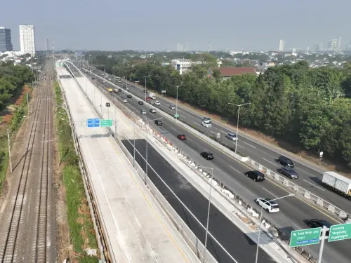 Weaving KM 10 Ruas Tol Pondok Aren Serpong Beroperasi&nbsp;